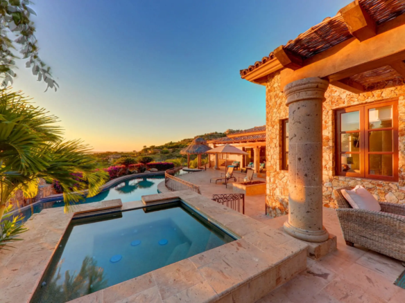 Luxury Estates Villas in Querencia