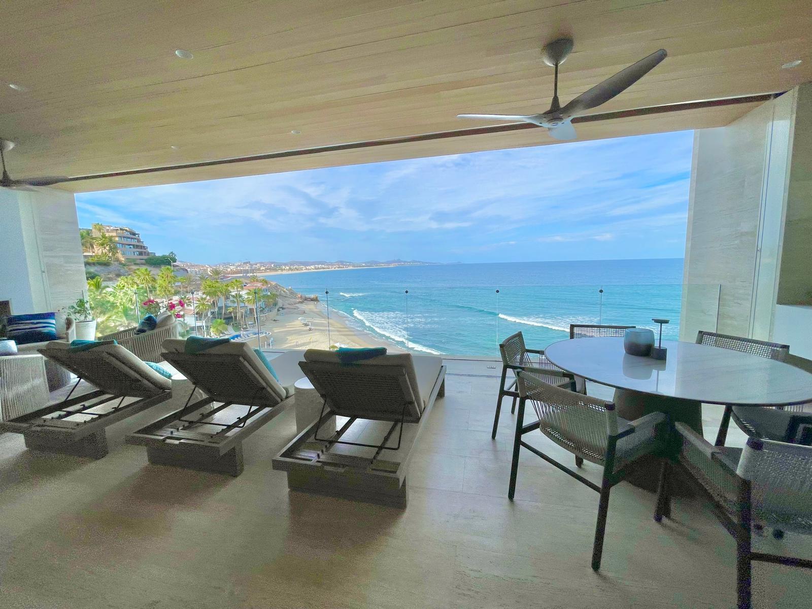 Querencia Section 28- Ocean Residences This luxury four-bedroom Ocean Residence condo offers an exceptional blend of comfort, elegance, and breathtaking ocean – Querencia B, San Jose Corridor, BS