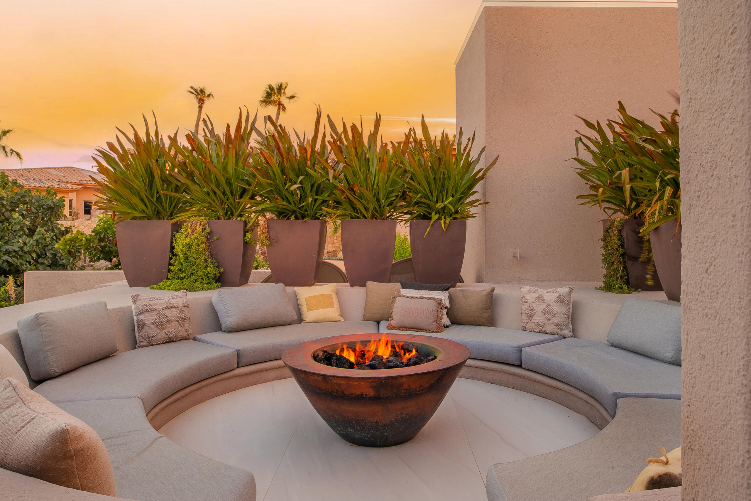 Querencia Section 13- El Lago El Lago features 16 single-family villas with vertical living layouts of two and three levels, maximizing for sale
