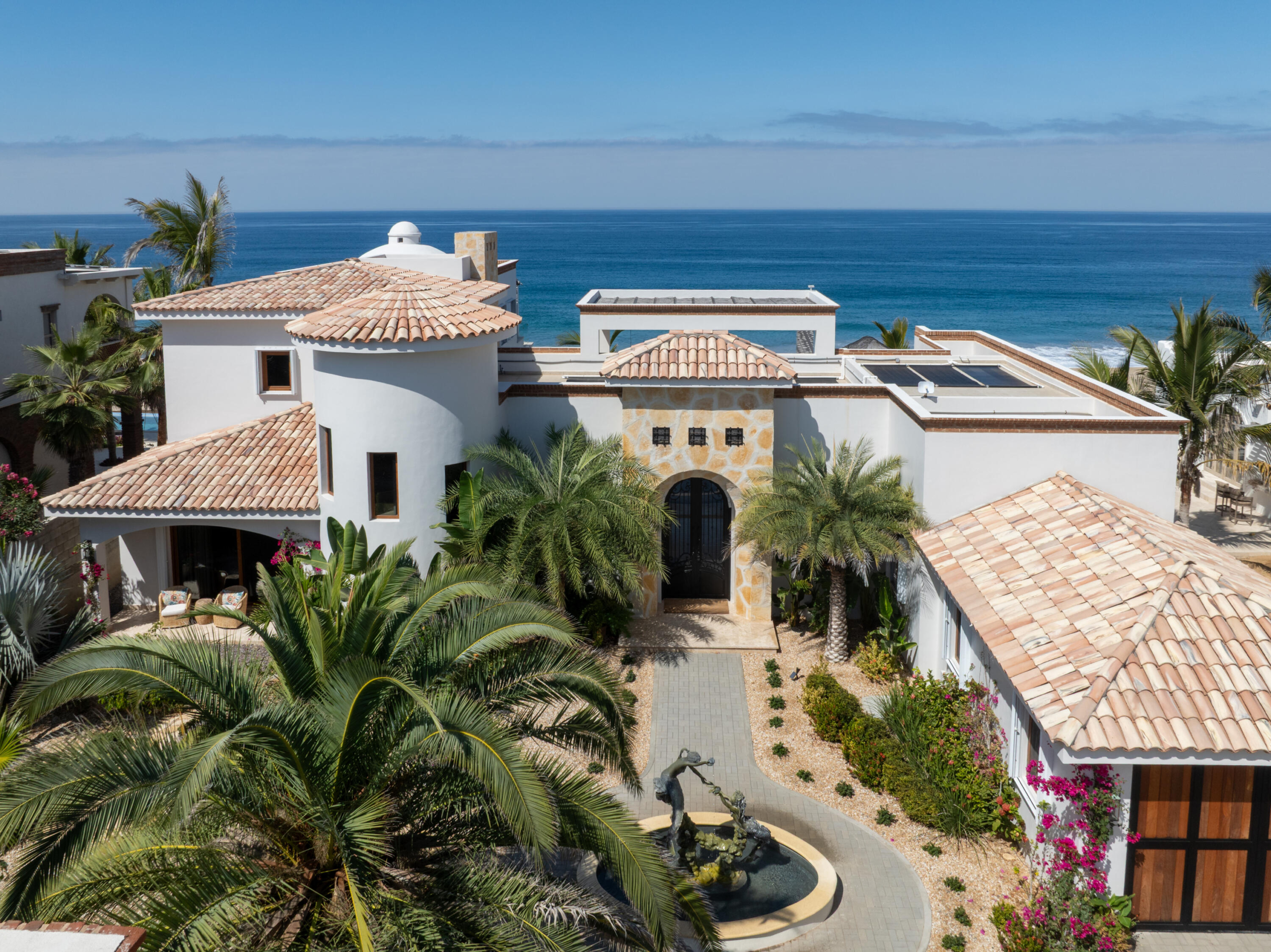 Querencia Section 13- El Lago El Lago features 16 single-family villas with vertical living layouts of two and three levels, maximizing for sale