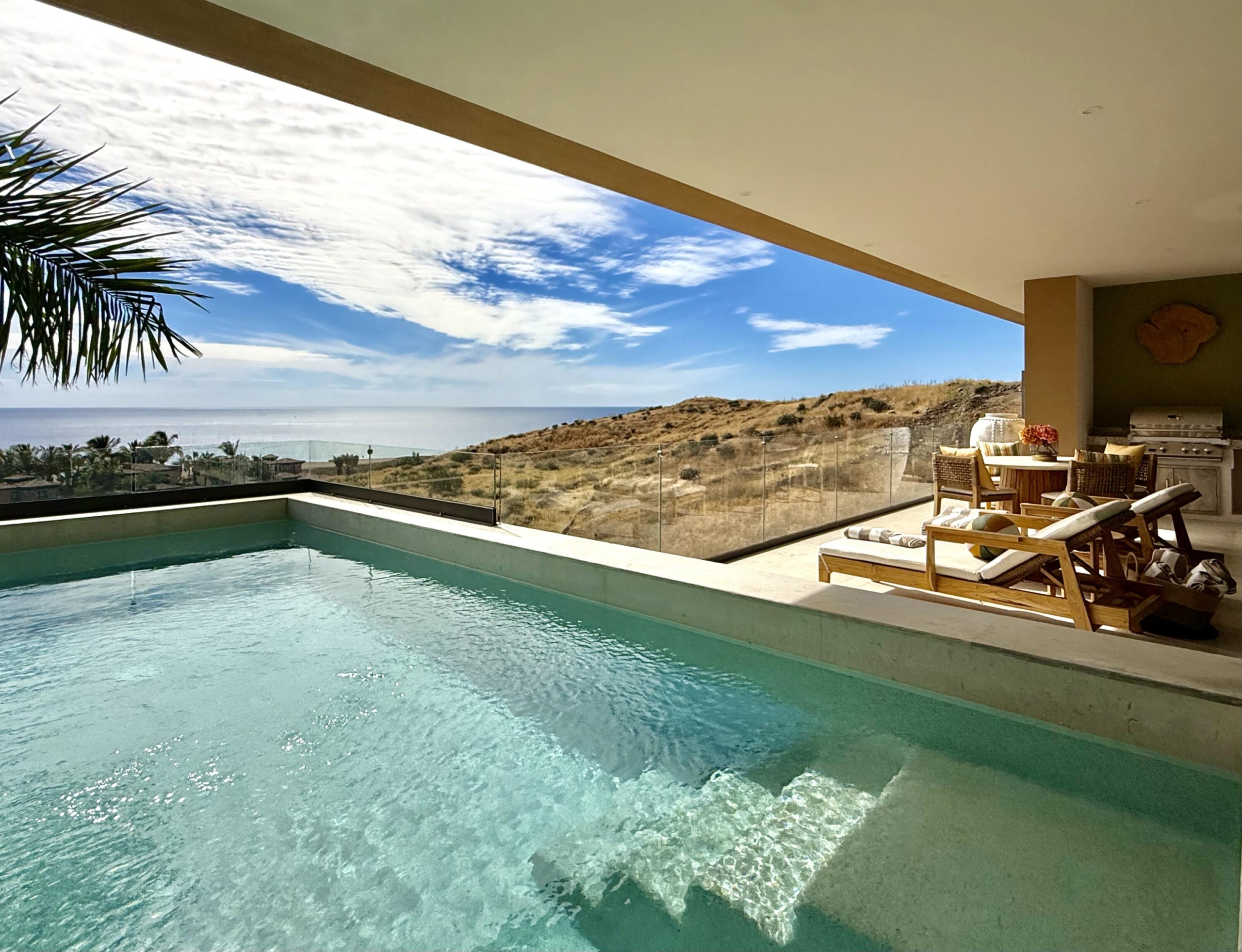 Querencia Section 13- El Lago El Lago features 16 single-family villas with vertical living layouts of two and three levels, maximizing for sale
