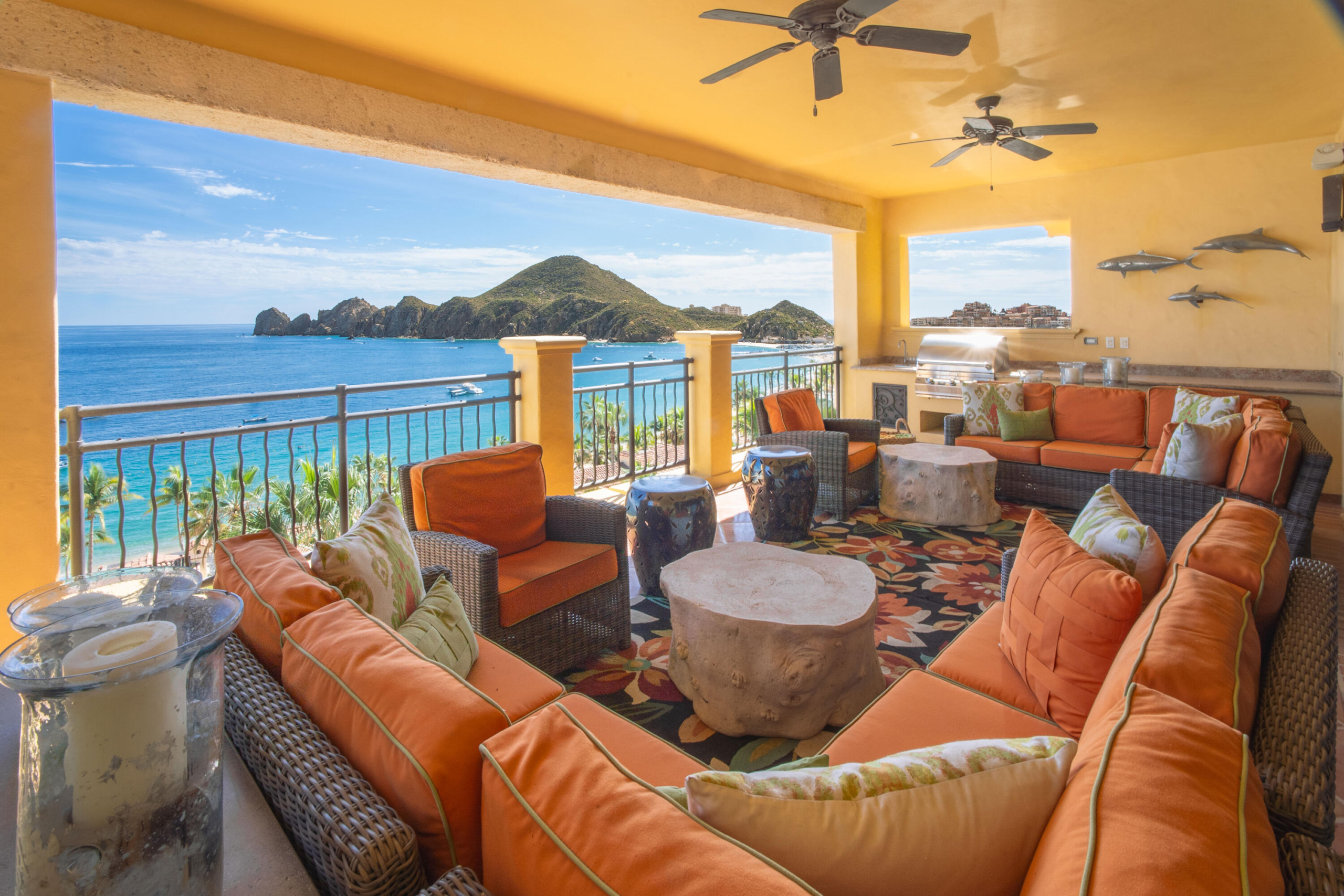 Querencia Section 28- Ocean Residences This luxury four-bedroom Ocean Residence offers an exceptional blend of comfort, elegance and breathtaking ocean for sale